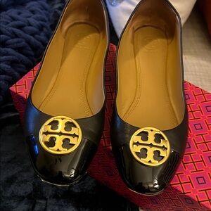 Tory Burch Black and Gold Women's Flats